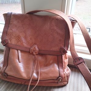 The sak purse/ backpack